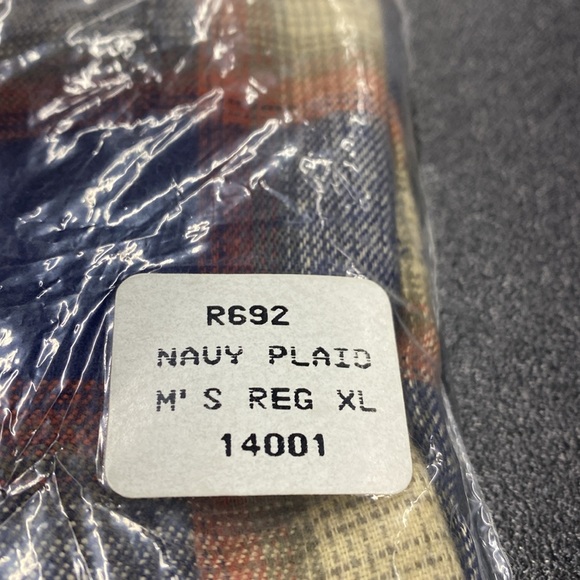 L.L.Bean Long Sleeved Button Down Shirt - Picture 5 of 6